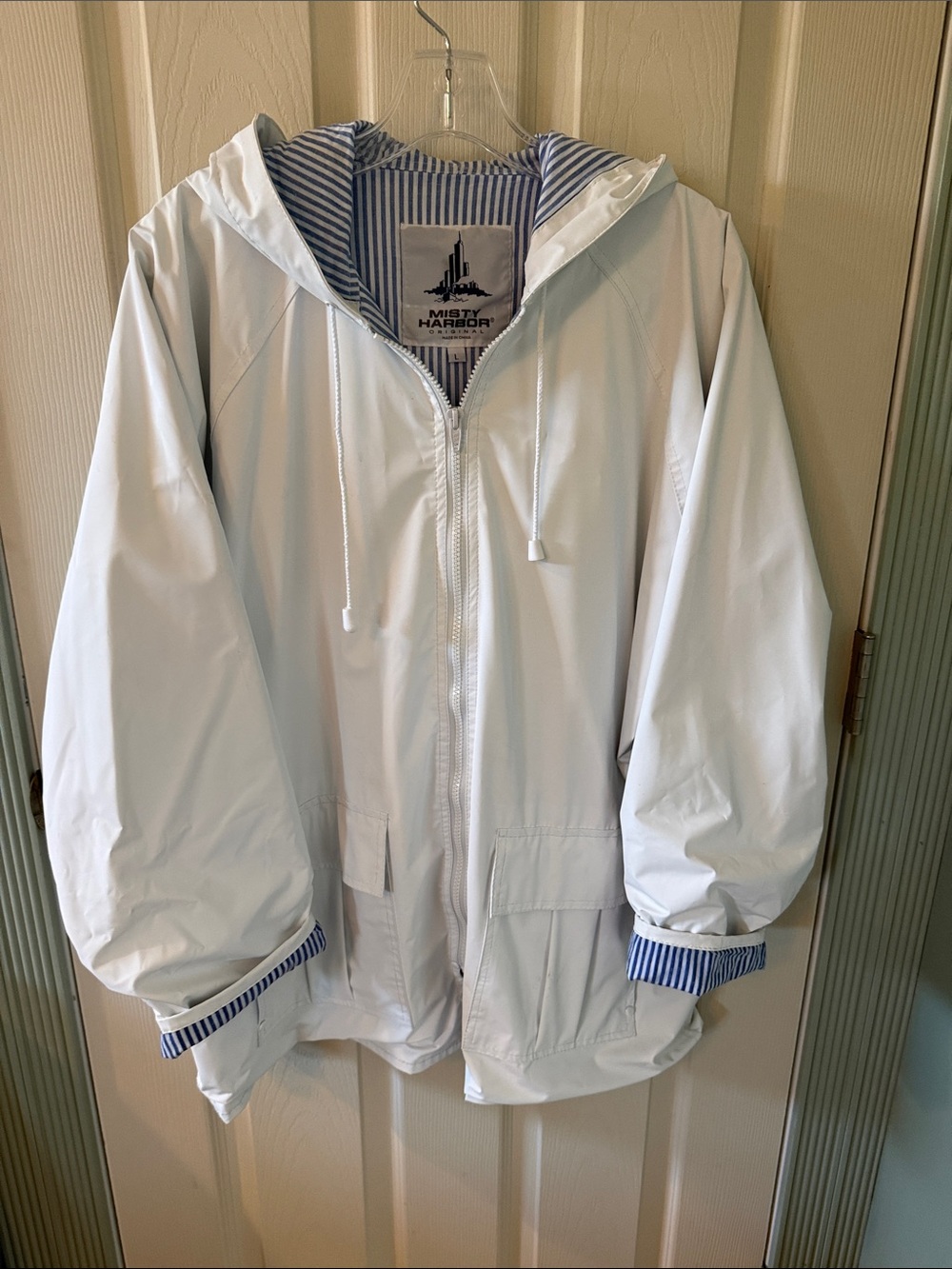 Misty Harbor Lightweight Hooded Rain Jacket - White with Blue Stripe Lining
